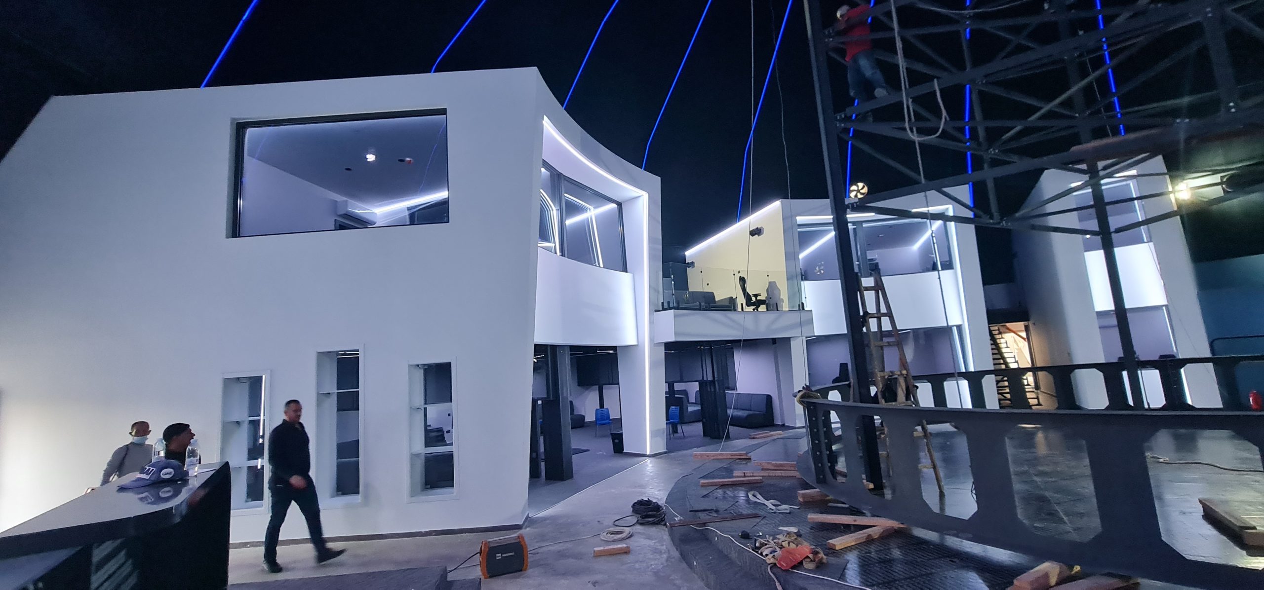 modren steel structure smart building