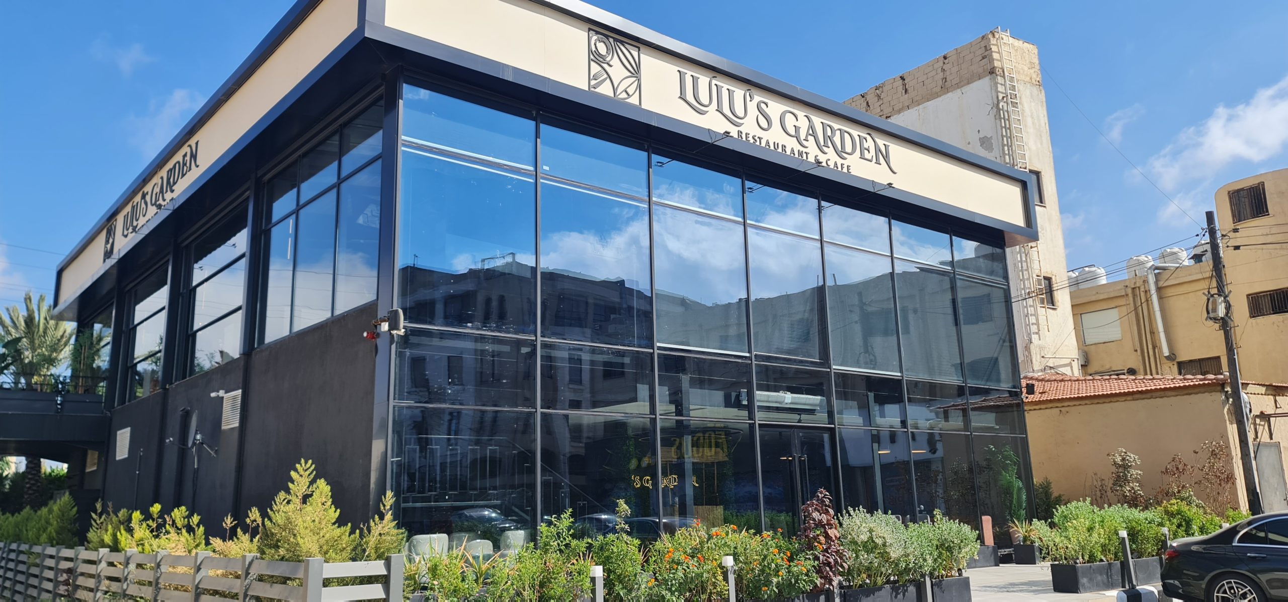 steel structure commercial building